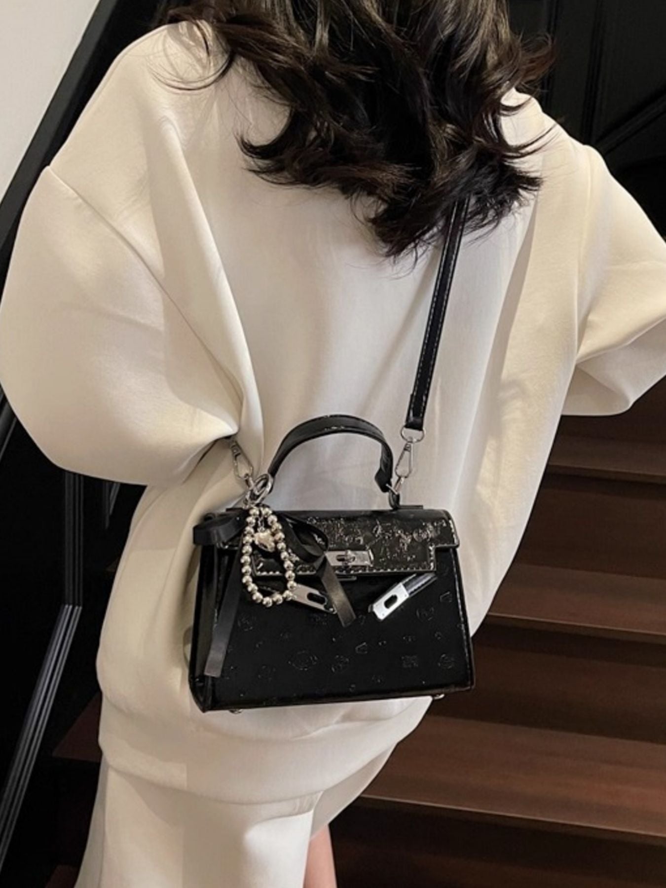 7c0f703e-0c91-482f-b802-d01e932a5d1d-Max